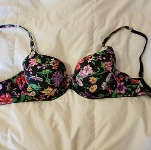 Body by Victoria's Secret Bra